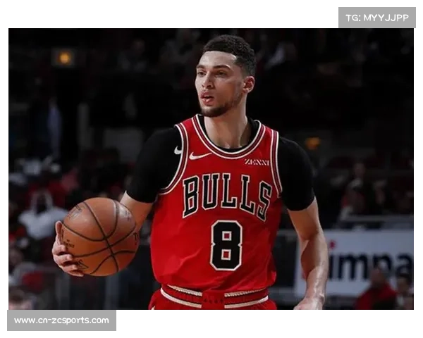 本菲卡前锋帕夫利季斯错失单刀机会 状态低迷表现不佳